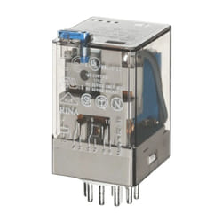 Relè Undecal Finder ad innesto 3 scambi 10A 24VDC 601390240040