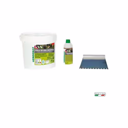 Scopri la colla poliuretanica Verdemax, ideale per fissare prati sintetici al terreno. Confezione da 5,5 kg con catalizzatore ...