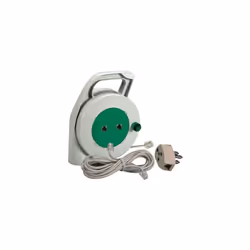 Fme kit internet composto dai seguenti articoli: avvolgicavo da metri 8, cavo plug/plug da metri 3, spina, adattatore. Avvolg ...