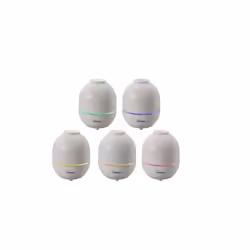 Diffusore d'aroma con luci cromatiche Il diffusore d'aroma con luci cromatiche è l'accessorio perfetto per creare un'atmosfer ...
