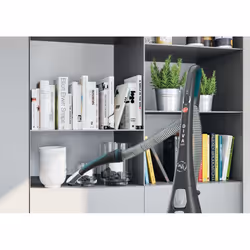 Hoover Diva DVE02BL 011 Aspirapolvere a bastone AC Secco EPA Senza sacchetto 0,8 L 750 W Nero, Turchese - Vista aggiuntiva 8