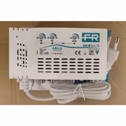 DESCRIZIONE Centralino a 3 ingressi autoalimentato per amplificare e miscelare il segnale proveniente da diverse antenne. Int ...
