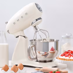 Smeg Impastatrice Full Color 50's Style – Panna LUCIDO – SMF03CREU - Vista aggiuntiva 7