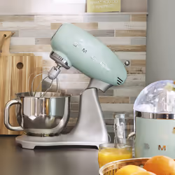 Smeg Impastatrice Standard 50's Style – Verde Pastello LUCIDO – SMF02PGEU - Vista aggiuntiva 5