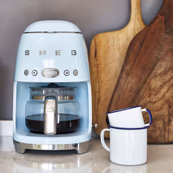Smeg Macchina da Caffè Filtro 50's Style – Azzurro LUCIDO – DCF02PBEU - Vista aggiuntiva 6