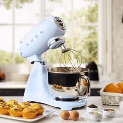 Smeg Impastatrice Full Color 50's Style – Azzurro LUCIDO – SMF03PBEU - Vista aggiuntiva 5