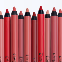 Diego dalla Palma Stay On Me Lip Liner Matita Labbra Long Lasting 172 Martora 1.2g - Vista aggiuntiva 8