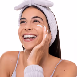 Diego dalla Palma Kit Vitamina C: Crema Detergente + Maschera Illuminante + Crema Uniformante Perfezionatrice Spf50 50ml + 1pz + 50ml - Vista aggiuntiva 5
