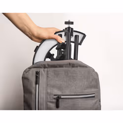 Cellularline Selfie Ring - Light Stand Trasforma ogni ambiente in uno studio personale: SELFIE RING è il treppiede per smartphone con anello LED integrato, dotato di 3 modalità di illuminazione e supporto regolabile per inquadrature perfette. - Vista aggiuntiva 5