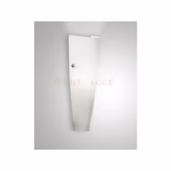 Applique in vetro soffiato di colore bianco e metallo, 1 luce con attacco E27, sia per interni che per esterni, IP44.