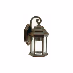 Lanterna da Parete in alluminio e diffusore in vetro Sovil: 776/11 Applique con struttura in pressofusione di alluminio rivol ...