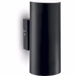 Rosone e diffusore in metallo con varie finiture. Monta lampadine sostituibili. L 8 x H 18 x P 11 cm GU10 max 2 x 28W IP:20