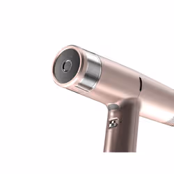 GA.MA iQ3 Perfetto è la quarta evoluzione della linea iQ Perfetto, l’asciugacapelli professionale dal design italiano elegante, ultracompatto e leggerissimo come uno smartphone (solo 294 grammi) dotato di tecnologia “Stand-by” grazie al suo Smart Pad. Ha un sistema operativo intelligente che lo rende anche efficiente dal punto di vista energetico. Senza sacrificare la potenza. È un phon che ha rivoluzionato il modo di lavorare in salone e regala alle consumatrici un’esperienza da salone di bellezza. SPECIFICHE PRODOTTO Potenza: 1600 W (240v) Motore: Digitale RPM: 110.000 Turbo: 120.000 RPM (per 30 secondi) Rumore: 78 dB Peso: 294 g (cavo escluso) - Vista aggiuntiva 6
