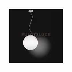 Sospensione 2 luci con montatura in metallo finituracromo lucido e vetro bianco soffiato e acidato sferico, diametro 40cm, at ...