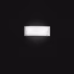 Collezione Overlap LUCE RAFFINATA, FORMA AFFASCINANTE Applique realizzata in vetro satinato e bianco, che crea un grande effe ...