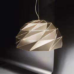 Collezione Tilt LA LAMPADA CHE CAMBIA CON TE Sospensione in metallo verniciato oro, con linee pulite. La particolarità di que ...