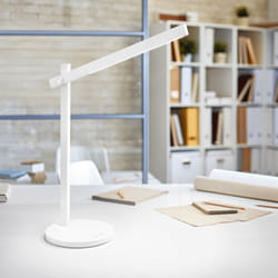 Perenz - Lampada Da Scrivania Contemporanea Ruler Metallo Bianco Acrilico Led 7W 3000K