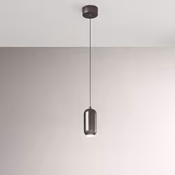 Collezione Bullet LA LUCE CHE COLPISCE NEL SEGNO Sospensione a LED in metallo marrone, con interni bianchi. Presenta un desig ...