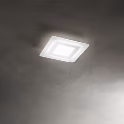 Collezione Bend LA LUCE CHE SI PIEGA AL TUO STILE Plafoniera con telaio in metallo verniciato a polvere di colore bianco opac ...