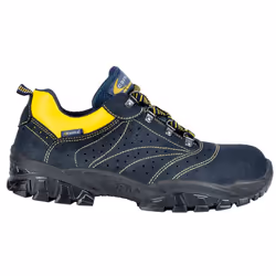 La scarpa antinfortunistica Cofra New Arno S1P SRC è una scarpa pensata e realizzata per i primi caldi estivi. La tomaia in p ...