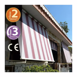 Tenda a caduta con braccetti estensibili. Ideale per proteggere balconi e terrazze dal sole e dalle intemperie. Rullo in allu ...