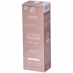 BioNike Defence Color Mat Velvet garantisce un finish mat e naturale con durata 12h. Protezione SPF 15, ideale per minimizzar ...