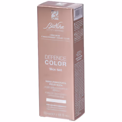 Il siero fondotinta Bionike Defence Color Skin Tint uniforma l'incarnato con una copertura leggera e modulabile. Arricchito c ...