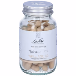 Bionike Nutraceutical Well Age 60+ è un integratore che migliora l'elasticità e l'idratazione della pelle, supporta le funzio ...