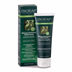 Bios Line BioKap Balsamo è un prodotto per capelli da utilizzare in caso di capelli opachi e sfibrati.