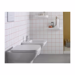 Coprivaso della serie Daily di Ceramica Globo bianco lucido. Il sedile wc è originale ed ha le seguenti caratteristiche:è in  ...