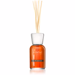Il diffusore di aromi Millefiori Milano Vanilla & Wood rappresenta un modo gradevole per profumare gli interni.