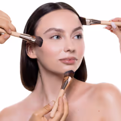 Mulac Cosmetics First Take Brush - Pennello Foundcealer - Vista aggiuntiva 4