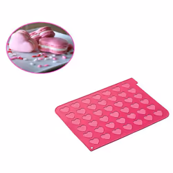 Heart Macarons Mat il tappetino in silicone per macaron di Silikomart. Le 42 cavit a forma di cuore permettono di ottenere 21 ...