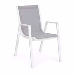 Una poltrona del design elegante, per arredare con gusto il vostro salotto ed interno casa. Comodissima e confortevole, si ad ...