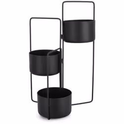 Il Porta Piante 3 Piani Keyra Tondo 45x68h rappresenta un connubio perfetto tra funzionalità e design , offrendo un modo eleg ...