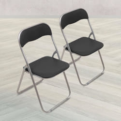 Dmora - Set di 2 sedie pieghevoli Antenore, Poltrona salvaspazio, Sedia per ospiti, Seduta per riunioni in simil ecopelle, 43x47h80 cm, Nero