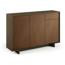 Credenza Arius, Madia da salotto, Buffet da soggiorno a 3 ante e 1 cassetto, 100% Made in Italy, 134x35h87 cm, Marrone e Noce - Dmora