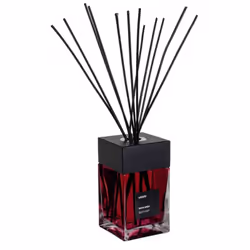 Diffusore di fragranza mosto rosso Il diffusore di fragranza mosto rosso è un elegante accessorio per ambienti, caratterizzat ...