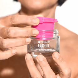 Veralab UPLift Crema Viso Rimpolpante Effetto Glow Ricarica 50ml - Vista aggiuntiva 4