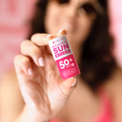 Veralab Invisible Sun Stick Solare Protettivo SPF50+ 4 ml