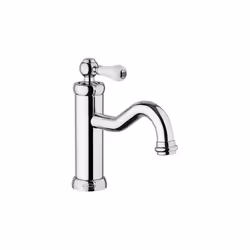 Il miscelatore lavabo della collezione Tosca di Jacuzzi è completo di:aeratore rompigetto; 2 flessibili inox 3/8''G per attac ...