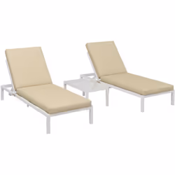 Descrizione: Il set da giardino Outsunny composto da 2 lettini prendisole e un tavolino da caffè è perfetto per creare un ang ...