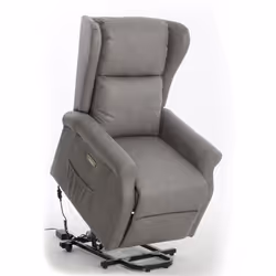 POLTRONA RELAX BEGERE ARLETTE D MOZART FANGO C/USB Linee morbide e classiche compongono il design di questa poltrona relax. D ...