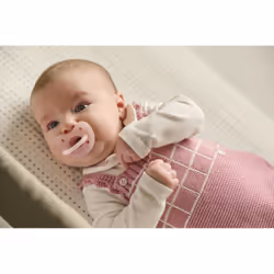 Chicco 00073098110000 ciuccio per bambino Ciuccio ultra morbido Anatomico Silicone Rosa - Vista aggiuntiva 2