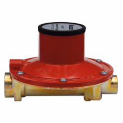 Regolatore bassa pressione con valvola di sicurezza a sfioro incorporata, progettato per rendere la pressione del gas in usci ...