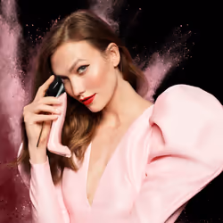 Carolina Herrera Good Girl Blush Eau de Parfum 50ml - Vista aggiuntiva 5