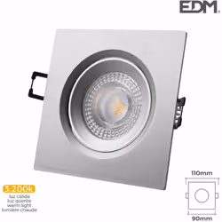 Downlight LED 5W con un flusso luminoso di 380lm. Dimensioni: lato quadrato 110mm perforazione 7,4cm finitura cromata. Ombra ...