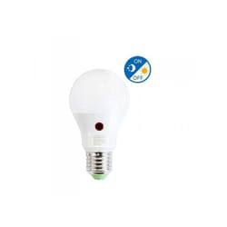 Extrastar - Lampada a Led E27 Con Sensore Crepuscolare 9W 900 Lumen A60 6500K Day Night Sensor