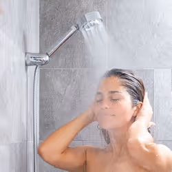 ¡ InnovaGoods ti offre le migliori novità per la tua casa, come Soffione Doccia Doppio con Dispenser 3 in 1 Xawara InnovaGood ...