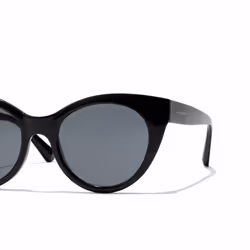 Divine #black